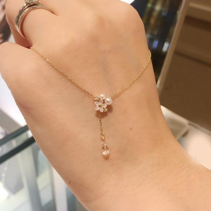 1286136864096 - Afarly