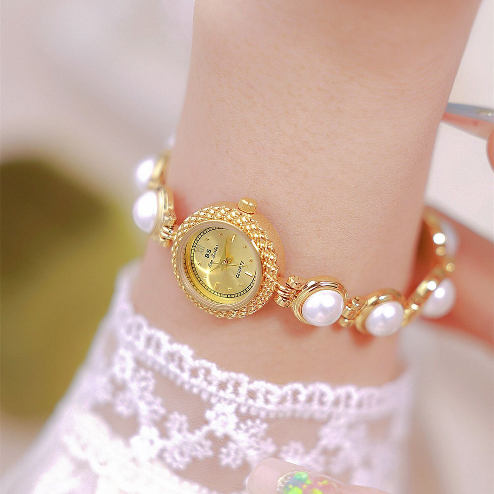 Pearl Elegance- New Light Luxury Bracelet Women's Watch.